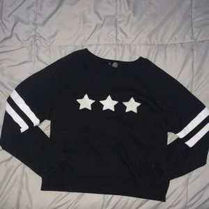Long sleeve shirt with white stars